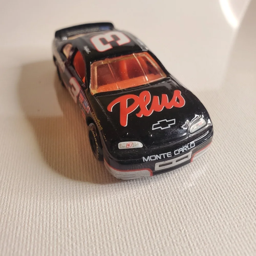 Vintage 1998- Monte Carlo Hot Wheel
